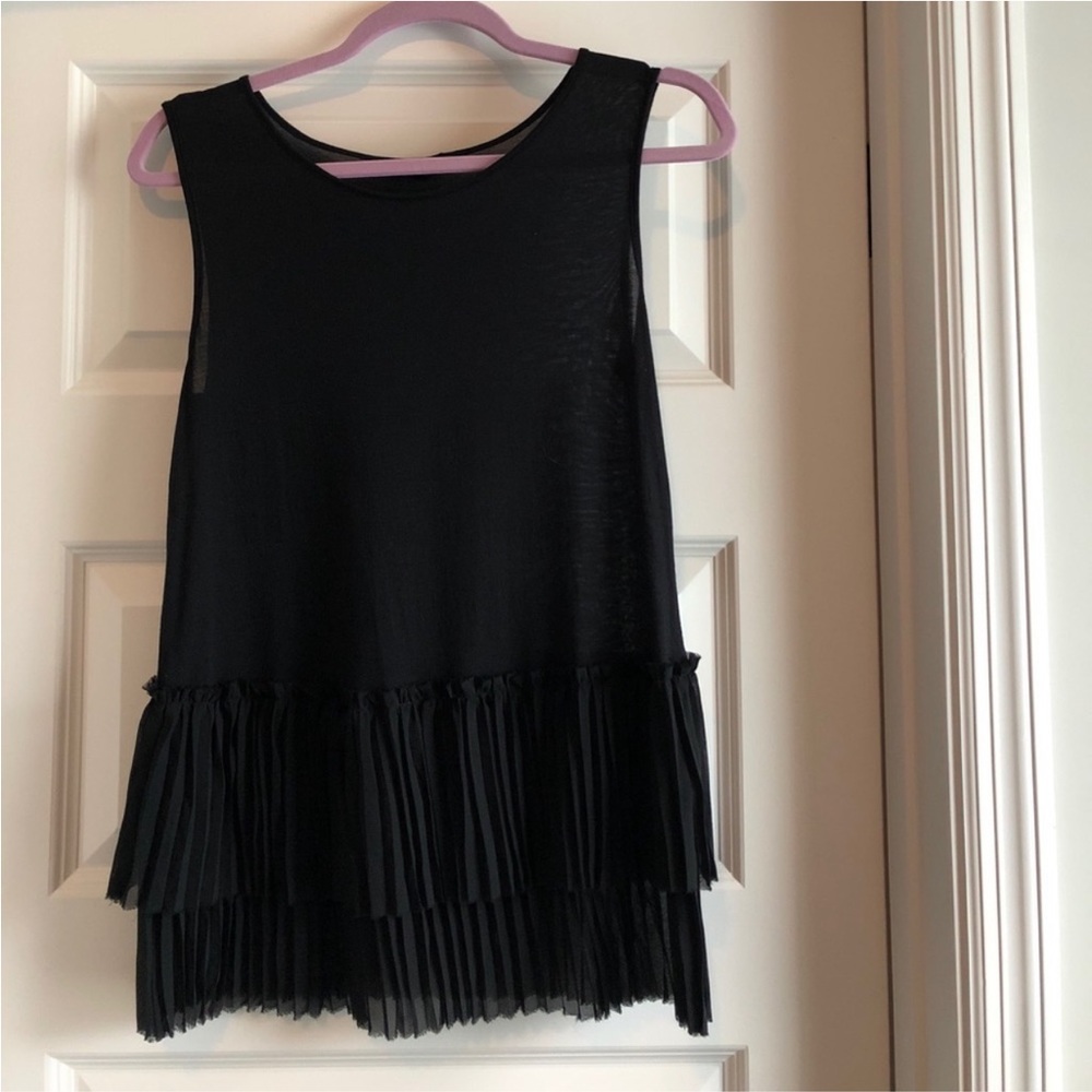 [Banana Republic] Black Pleated Peplum Top